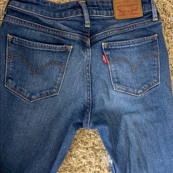 Levi ripped jeans - Picture 3 of 3